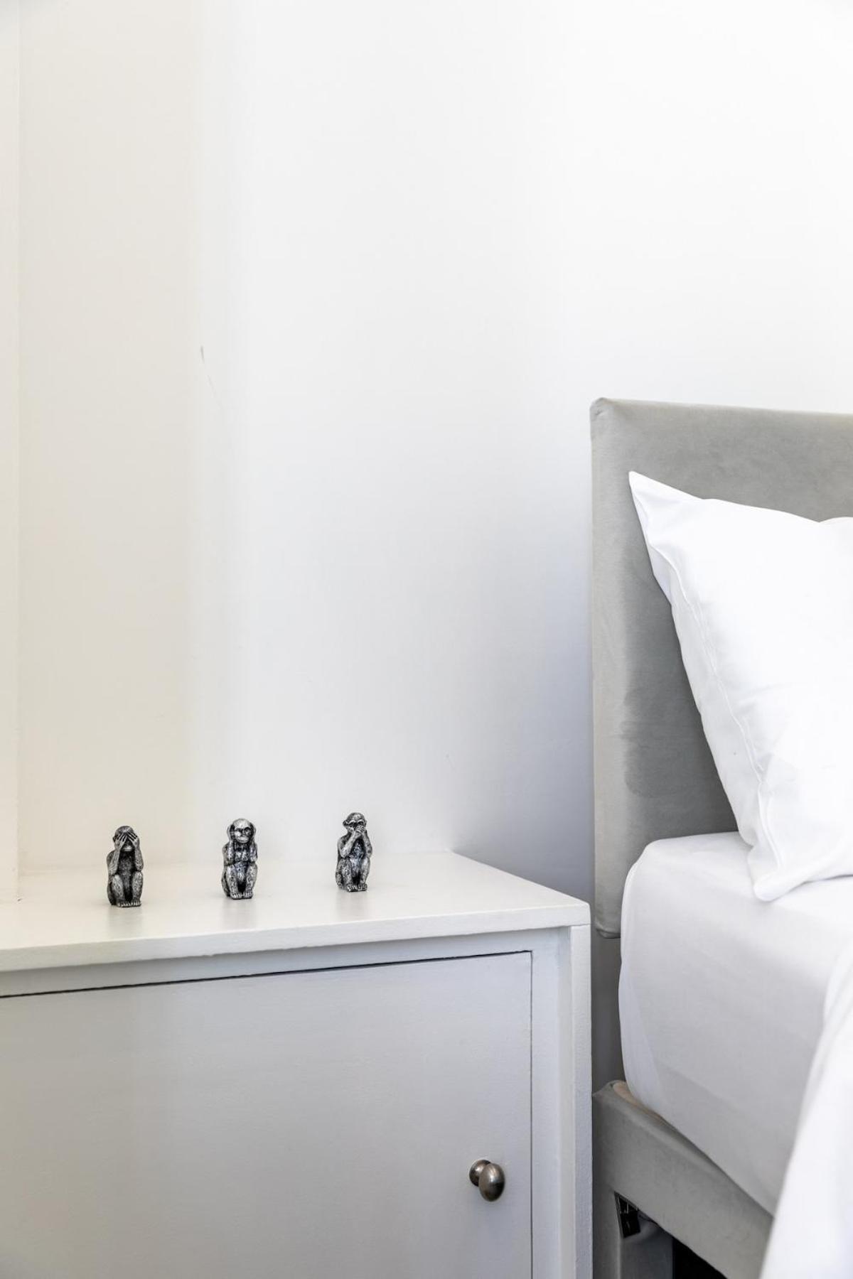 Stylish 2-Bed Flat In The Heart Of West Hampstead Apartment Лондон Екстериор снимка